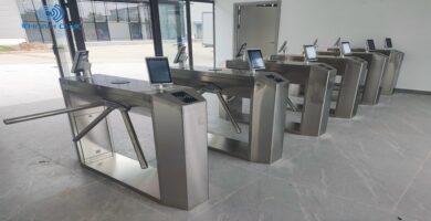Cổng Xoay 3 Càng Tại Nha Trang